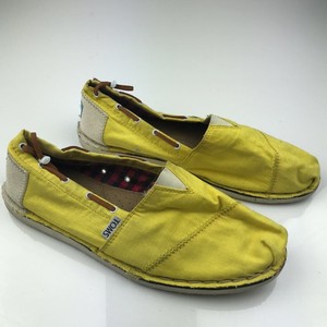 womens yellow toms
