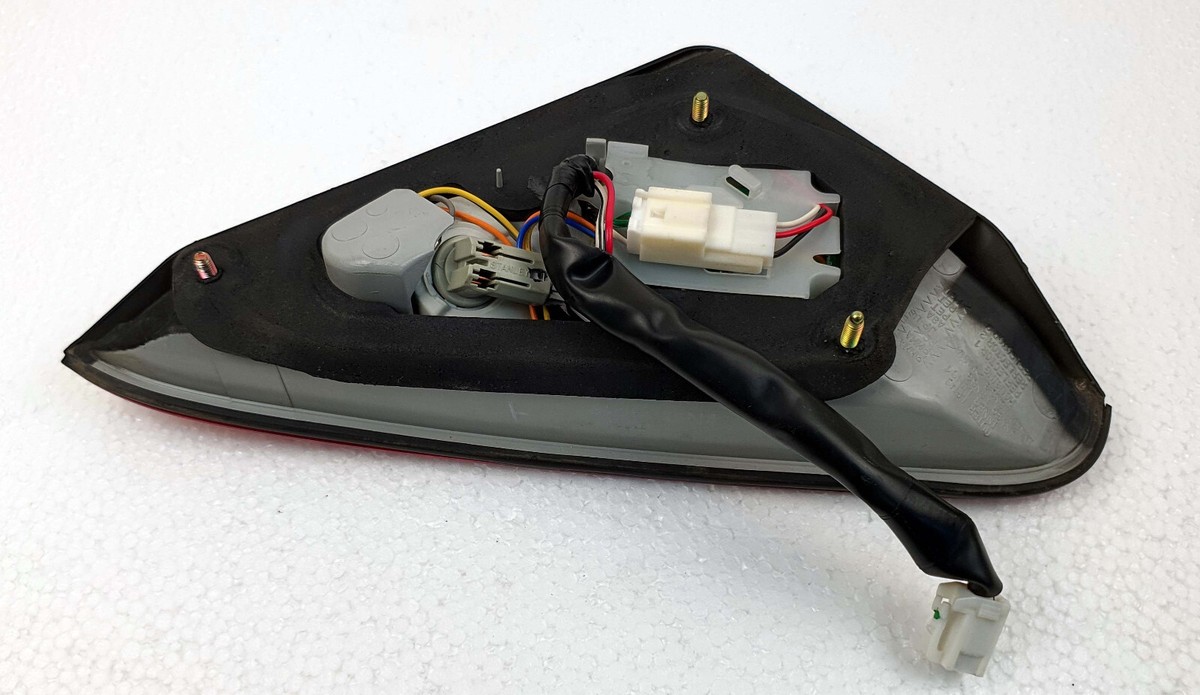 OEM Lexus LS430 2004-2006 Trunk Inner Tail Light (Left Side) – LED, Used JDM Part
