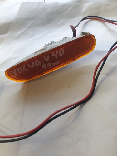 VOLVO V40 Estate VW Kotflügelblinker vorne rechts 30613666 2.00 Petrol 24695003