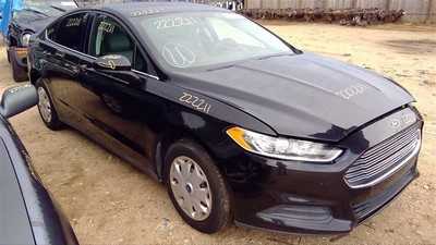 (LOCAL PICKUP ONLY) Rear Bumper 1 Exhaust Cutout Fits 13-16 FUSION 613829