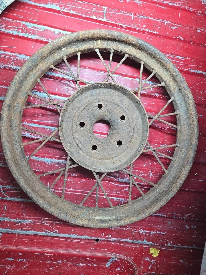 Vintage Rusty Old 1928 Model A Ford AR Wheel 1928 1929 As Is See Pics - Image 4 of 4