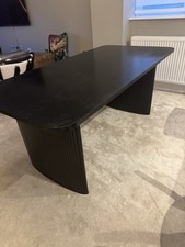 Large Black Oak Extendable Dining Table - Seats 6 - 8 