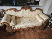 Divano antico  fine 800 completamente restaurato più 4 sedie, in noce