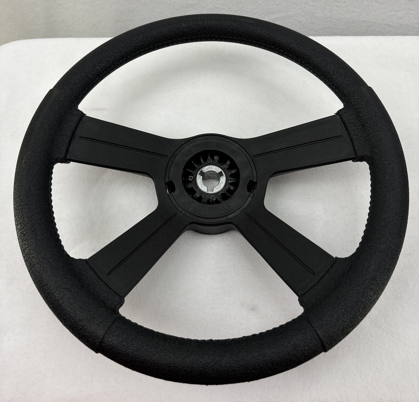 Attwood SoftGrip 13" Steering Wheel 3/4" Shaft 83154 ***missing