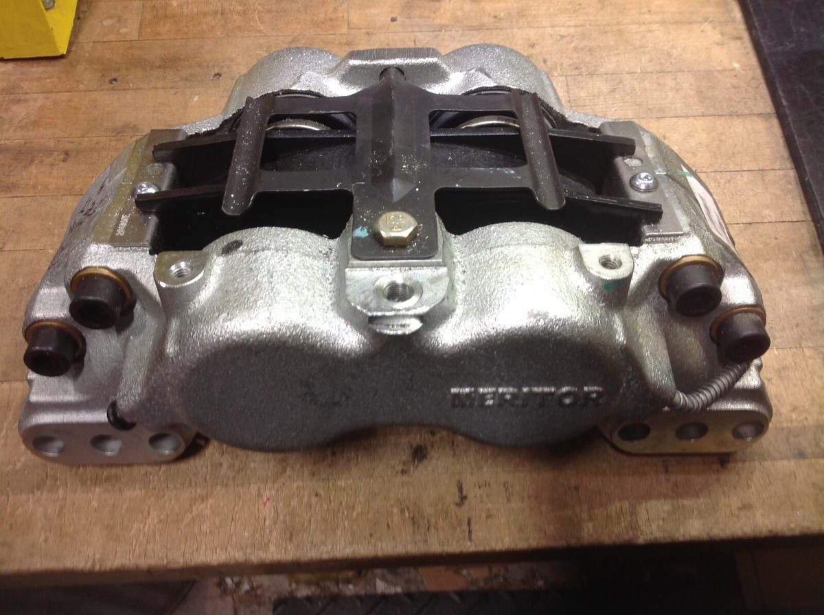 60450478006 MERITOR BRAKE CALIPER 4 piston new FITS F650 FORD 