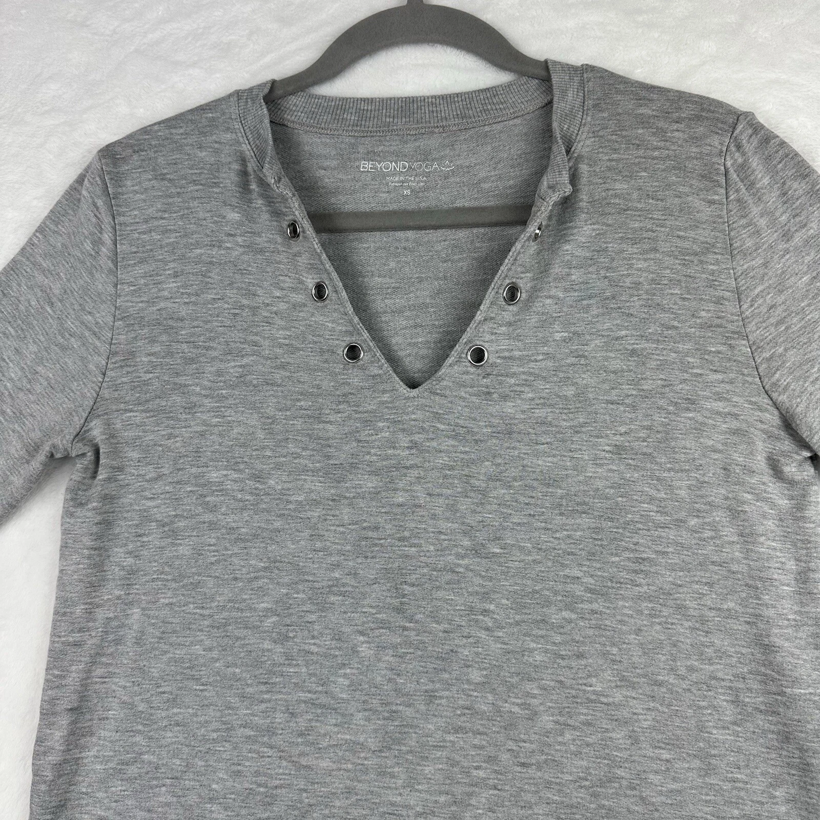 beyond-yoga pullover v neck long sleeve heather shirt