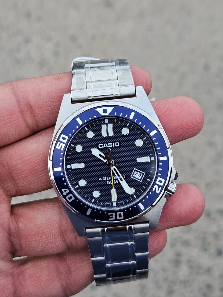 Casio MTD-135D-2AV Men's Analog Blue Dial Stainless Steel Watch