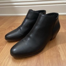 Crown Vintage Tabitha Black Booties Women s 9.5M