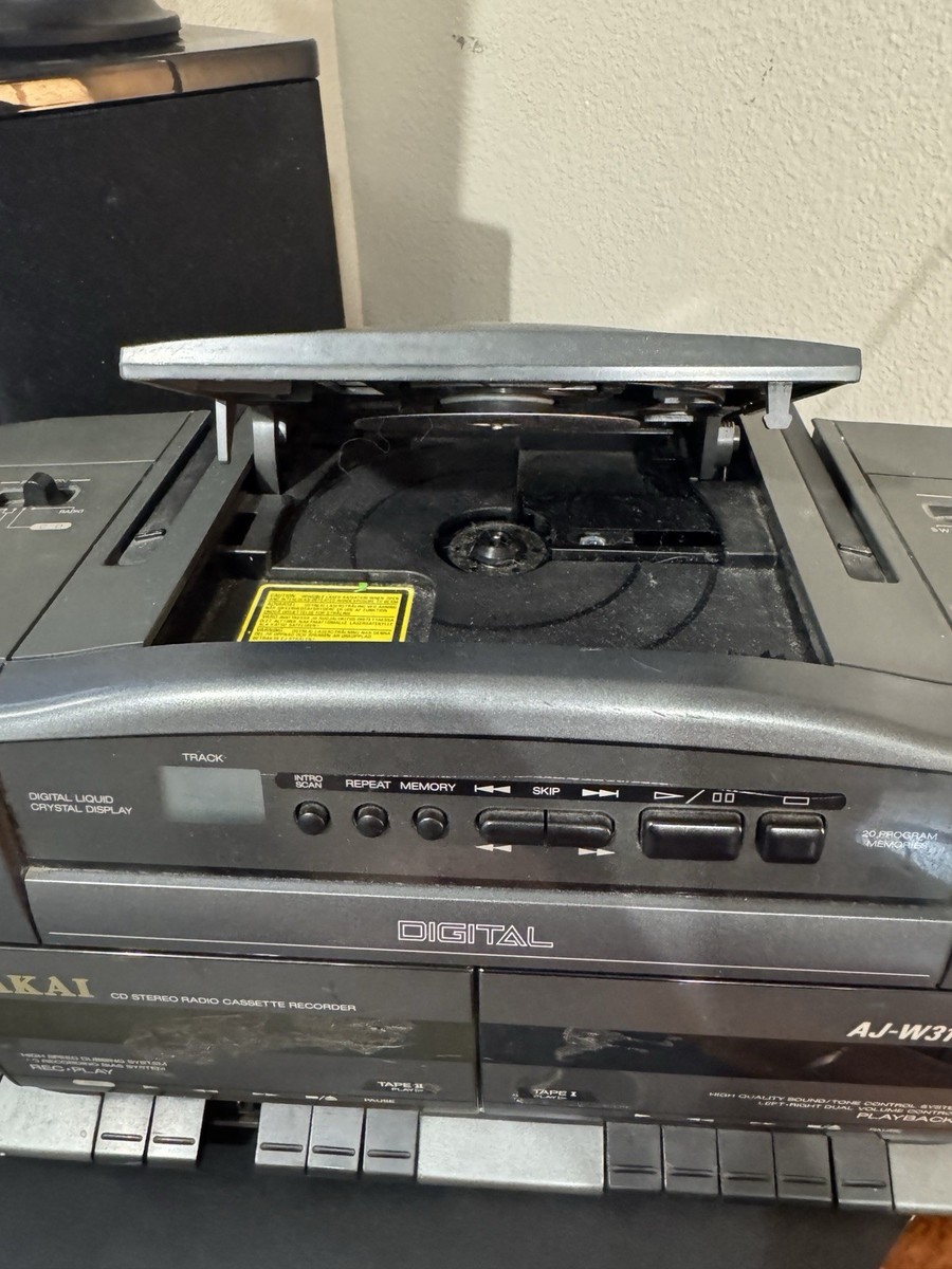 Akai AJ-W311CD Fully Tested Tape Dubbing Radio Cd AM FM Portable