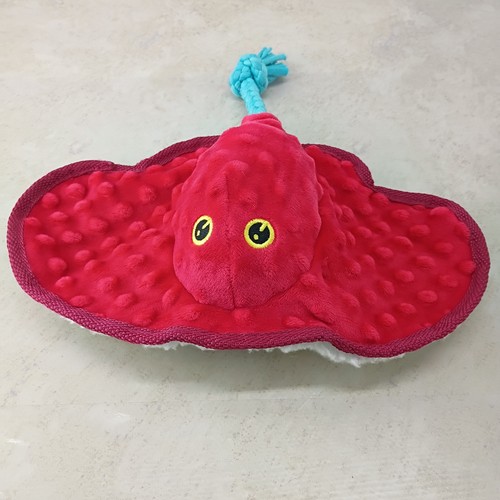 BarkBox Sting Crosby The Ray