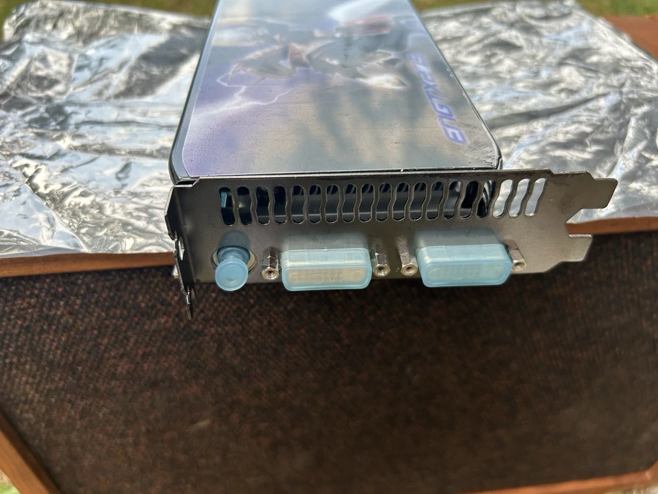 GeForce GTX 275, 896MB, GDDR3 448 BIT, ASUS ENGTX275, PCI-E - Brand New - Image 3 of 4