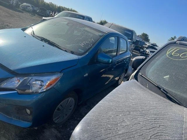 Used Front Left Door Assembly Front fits: 2021 Mitsubishi Mirage Front Left Grad — 第 2/4 张图片