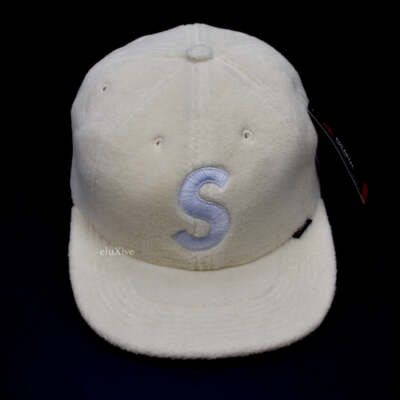 ビ*ー様 Supreme S Logo 6-Panel Cap Cream NWT Supreme FW18 Polartec Fleece S-Logo 6-Panel Hat Cap Natural