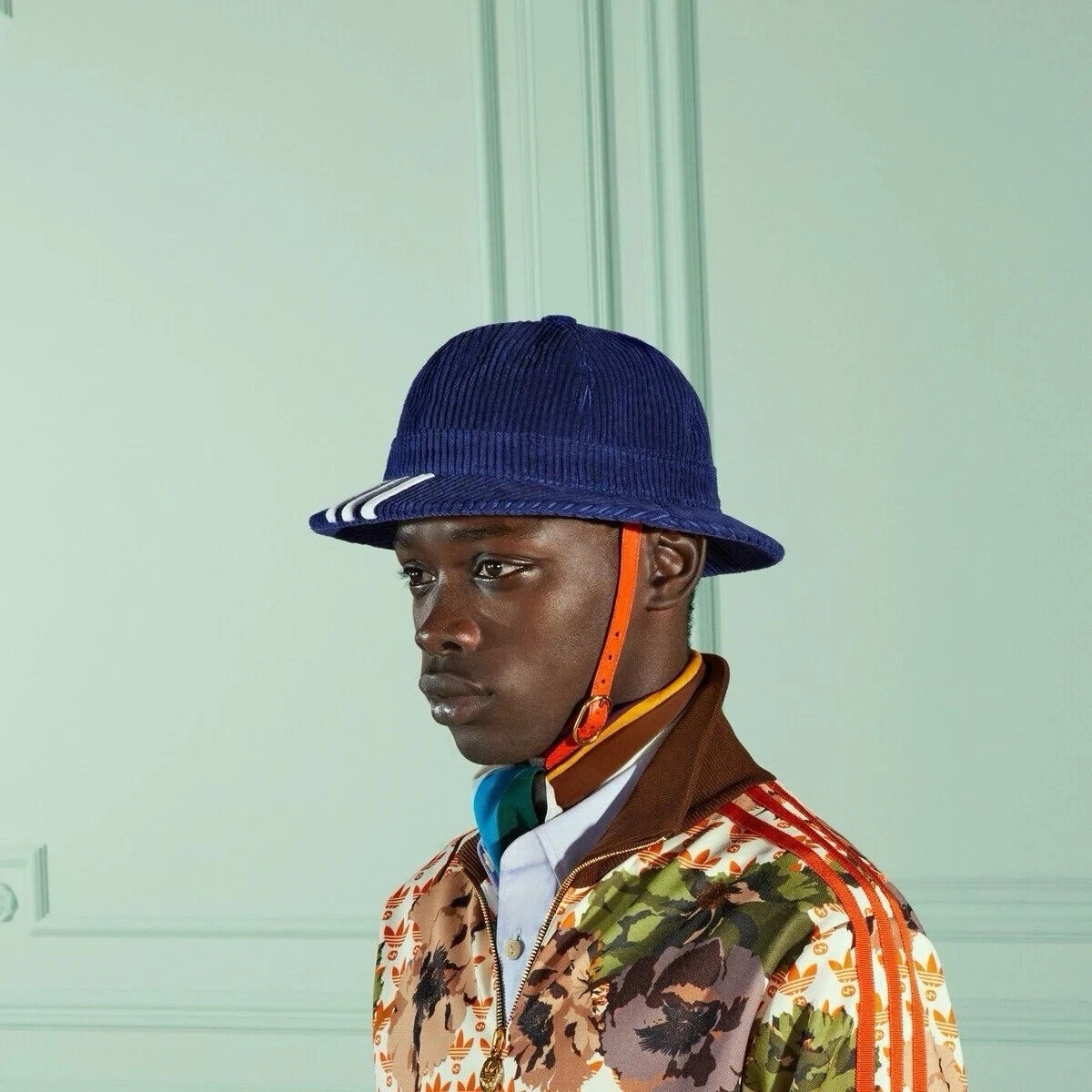 Adidas x Gucci maglia tecnica track jacket GG trifoglio zip stampa floreale 692108