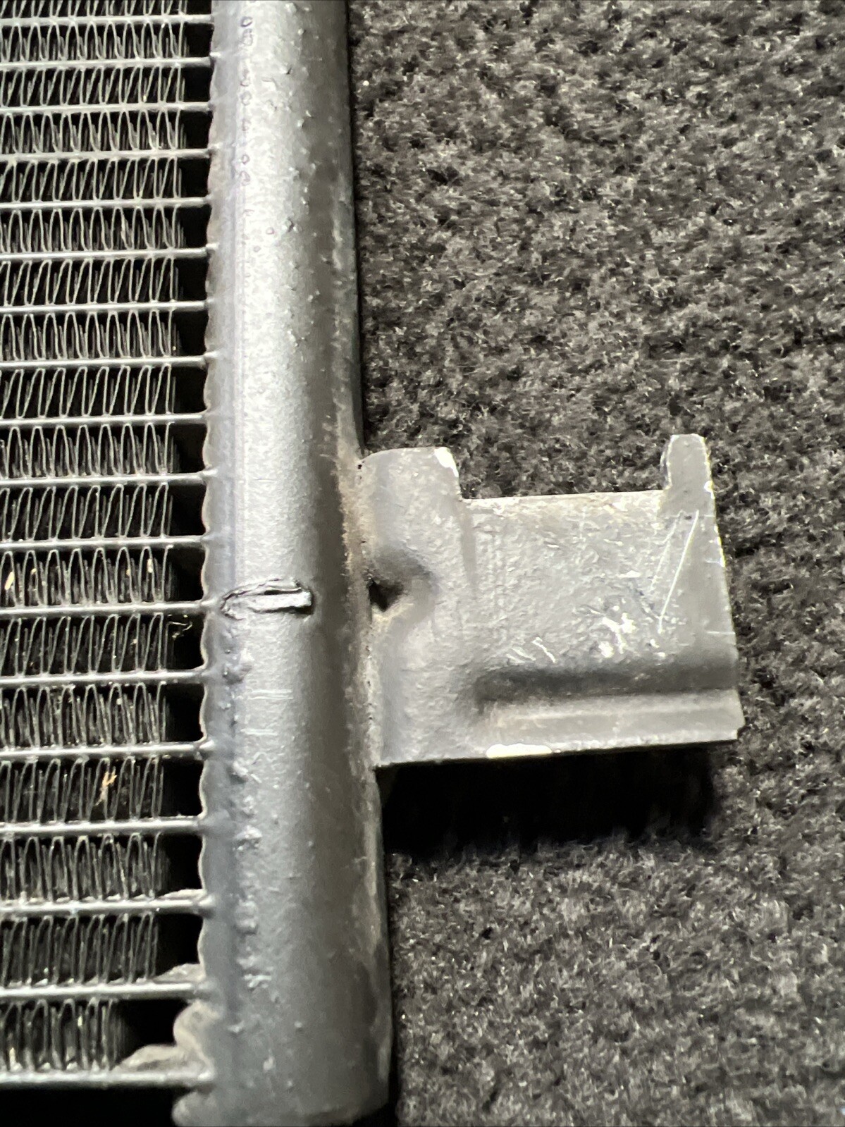2014 Maserati Quattroporte Front AC Condenser OEM 16474837