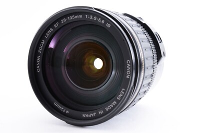 Canon standard zoom lens EF28-135mm F3.5-5.6 IS USM full size