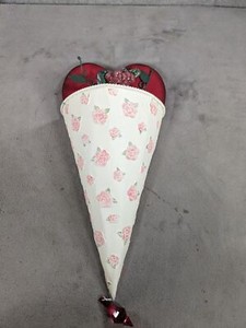 Vintage Valentine’s Day Metal & Wood Wall Planter Pocket Pink & Red Rose 13”