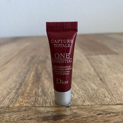 DIOR CAPTURE TOTALE ONE ESSENTIAL SKIN BOOSTING SUPER SERUM TRAVEL MINI SIZE NEW