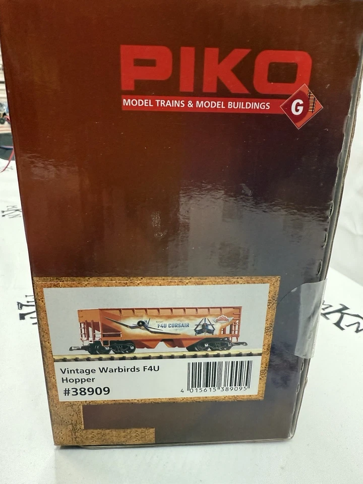 PIKO 38909 Vintage Warbirds F4U Corsair Hopper G Scale New Sealed - Image 2 of 2