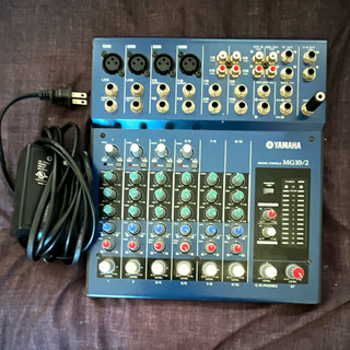 Yamaha MG10/2 10 Channel Mixing Console 2 Bus Phantom Power XLR/RCA