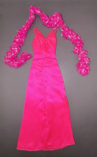 Vintage 1977 Superstar Barbie set  #9720 Hot Pink Evening  Gown & Boa Stole