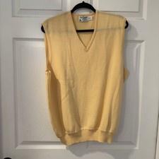 St Croix Vest Mens L Yellow Knit VNeck Sweater Vest Made In USA 100 Merino Wool