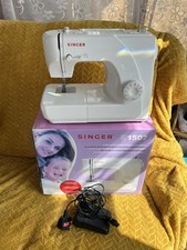 Singer Sewing Machine Model 1507 with Foot Pedal and box 