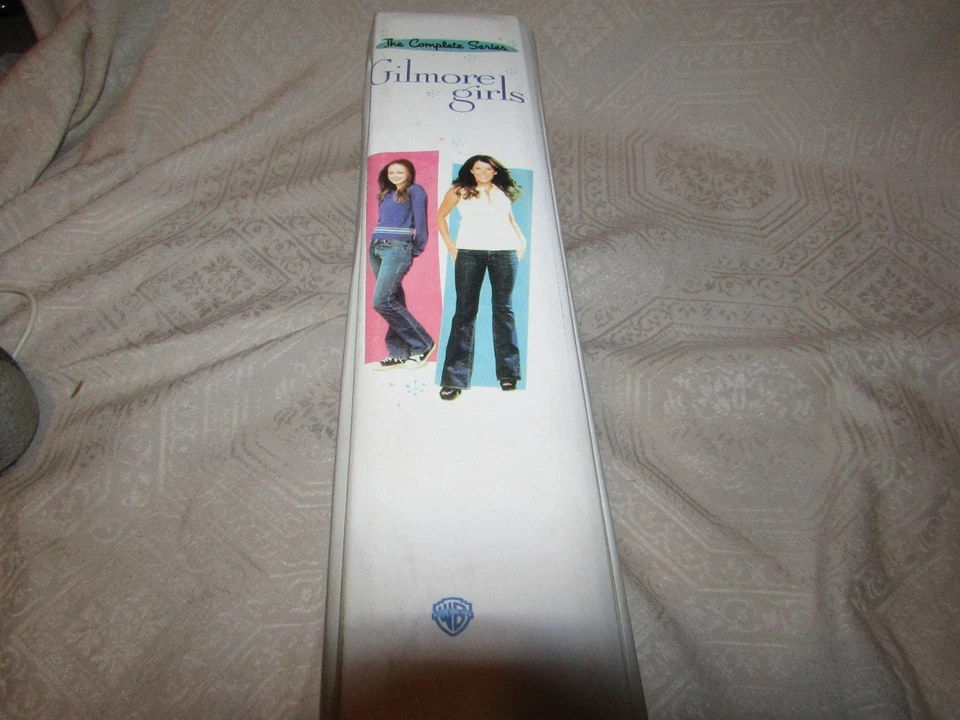 Gilmore Girls: Series Collection (DVD) 40 DISC & CASE  + 2 BOOKS Foto 2 de 4