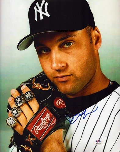 Derek Jeter Signed Autographed Signed 11x14 Photo New York Yankees Hof PSA
