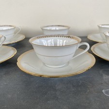 6 Tasses et 6 sous tasses