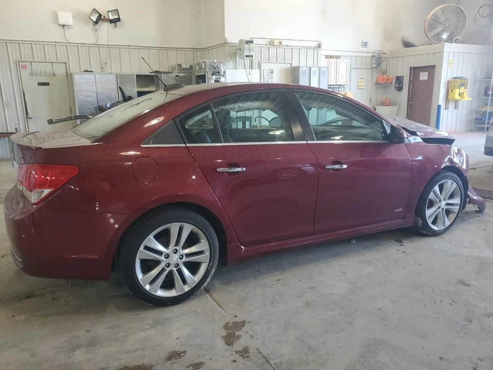 2012-2017 BUICK VERANO Coolant Reservoir 13393368 12-17 - Image 4 of 4