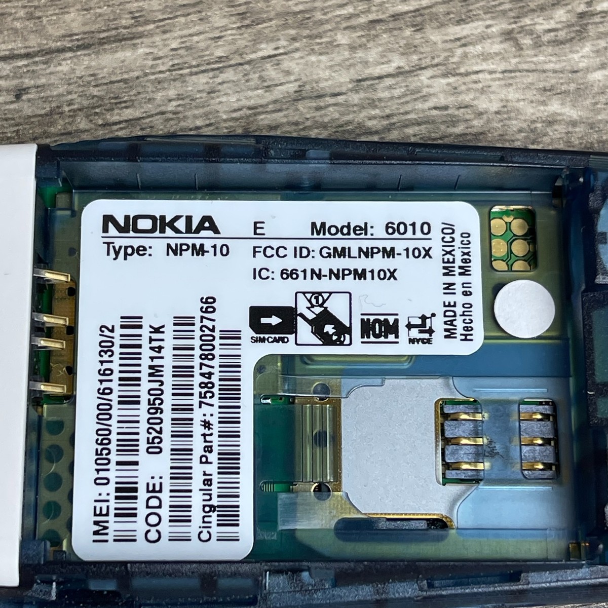 Nokia 6010 Silver Blue 96 x 65 Pixel STN Color Display Cingular