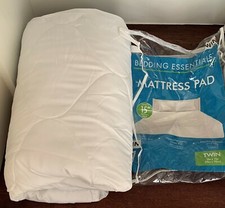 Bedding Essentials Microfiber Twin Mattress Pad in White 39" W x 75" L