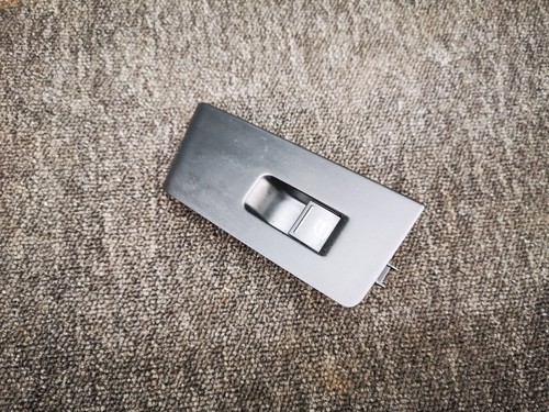 VW Passat 3C B7 Variant Fernsterheberschalter Hinten Rechts 3AA868750