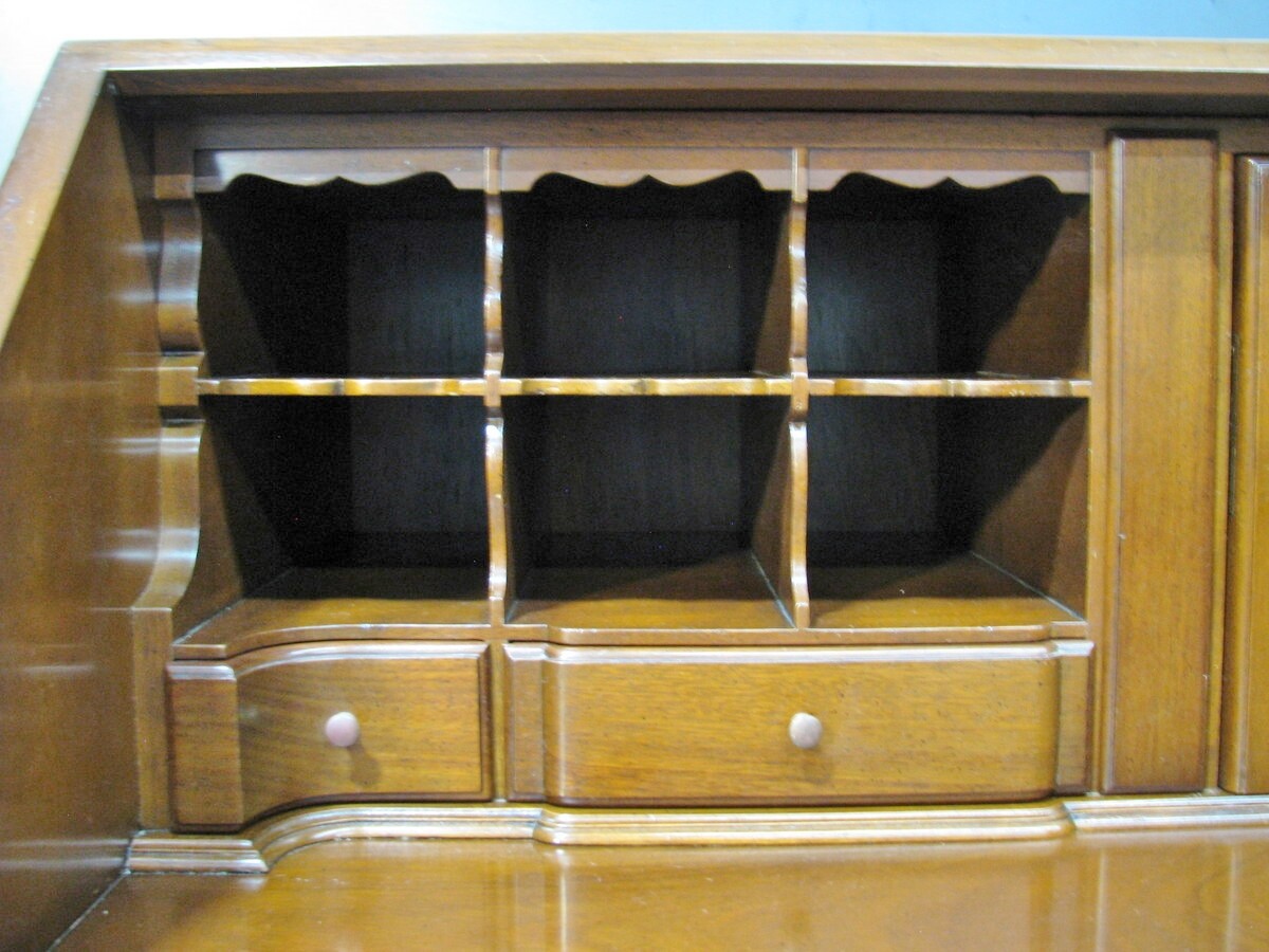 Exceptional Kittinger "Old Dominion" Solid Mahogany SlantFront