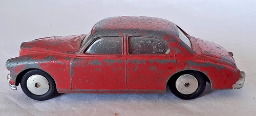 1956 - 1959 Vintage Corgi Toys # 205 Red Riley Pathfinder Saloon Diecast Model