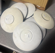 Ubiquiti UniFi AP UAP-AC-Lite - WiFi 5 Access Point (with Mounting Bracket)