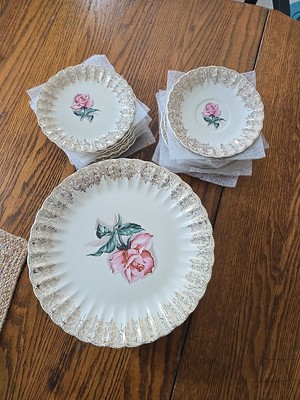 American Limoges  22K Gold Le Fleur Rouge: 8 Dinner 6 Bread 7Tea Plates Rose