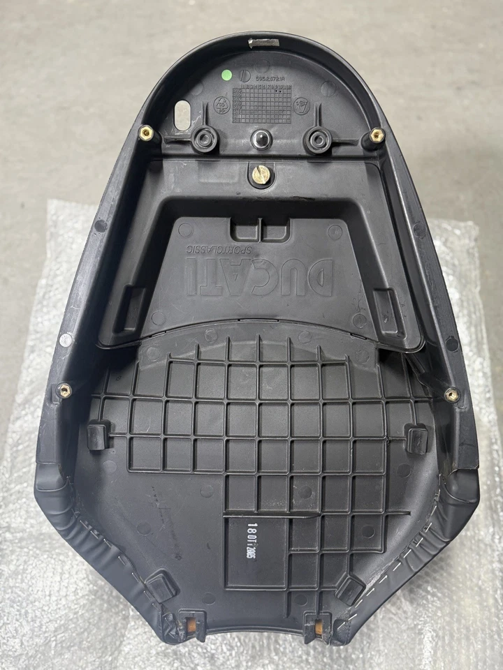Assento monoposto Ducati Sport Classic fabricante de equipamento original Paul Smart Sport  - Imagem 3 de 4