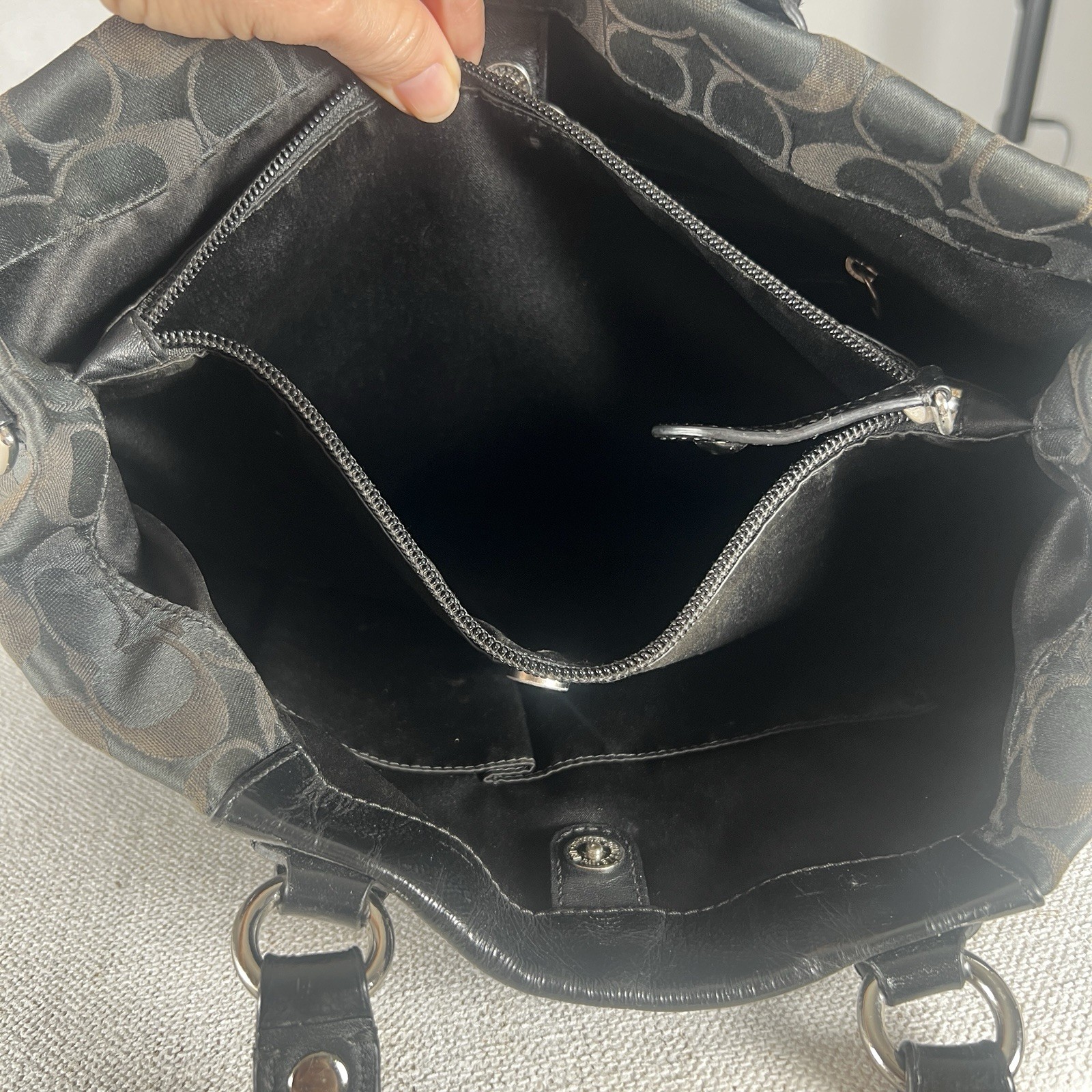 Coach Ashley Signature Sateen Carryall Tote Purse Y2K Black F15510  Authentic” thumbnail 11