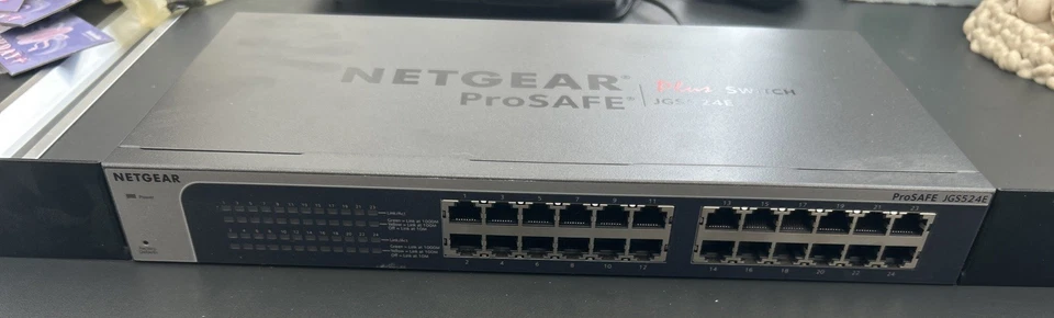 NETGEAR JGS524Ev2 24-Port Gigabit Smart Managed Plus Switch (JGS524E-200EUS) - Bild 3 von 3