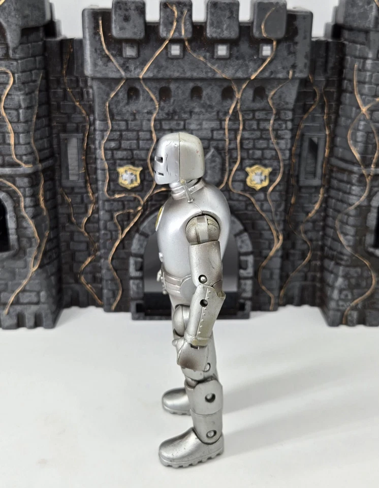 Figura de acción Marvel Legends Avengers Iron Man MK I 6" Mojo Wave sin BAF  Foto 4 de 4