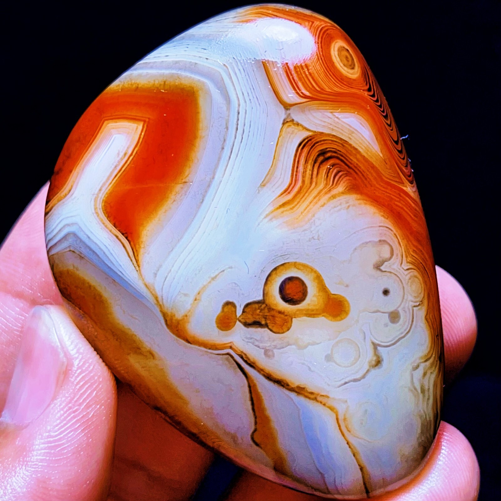 TOP 88G Natural Polished Silk Banded Agate Lace Agate Crystal Madagascar  L1592