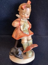 Vintage Goebel Hummel Figurine  133 Mother  s Helper 5  Tall Old Mark Germany