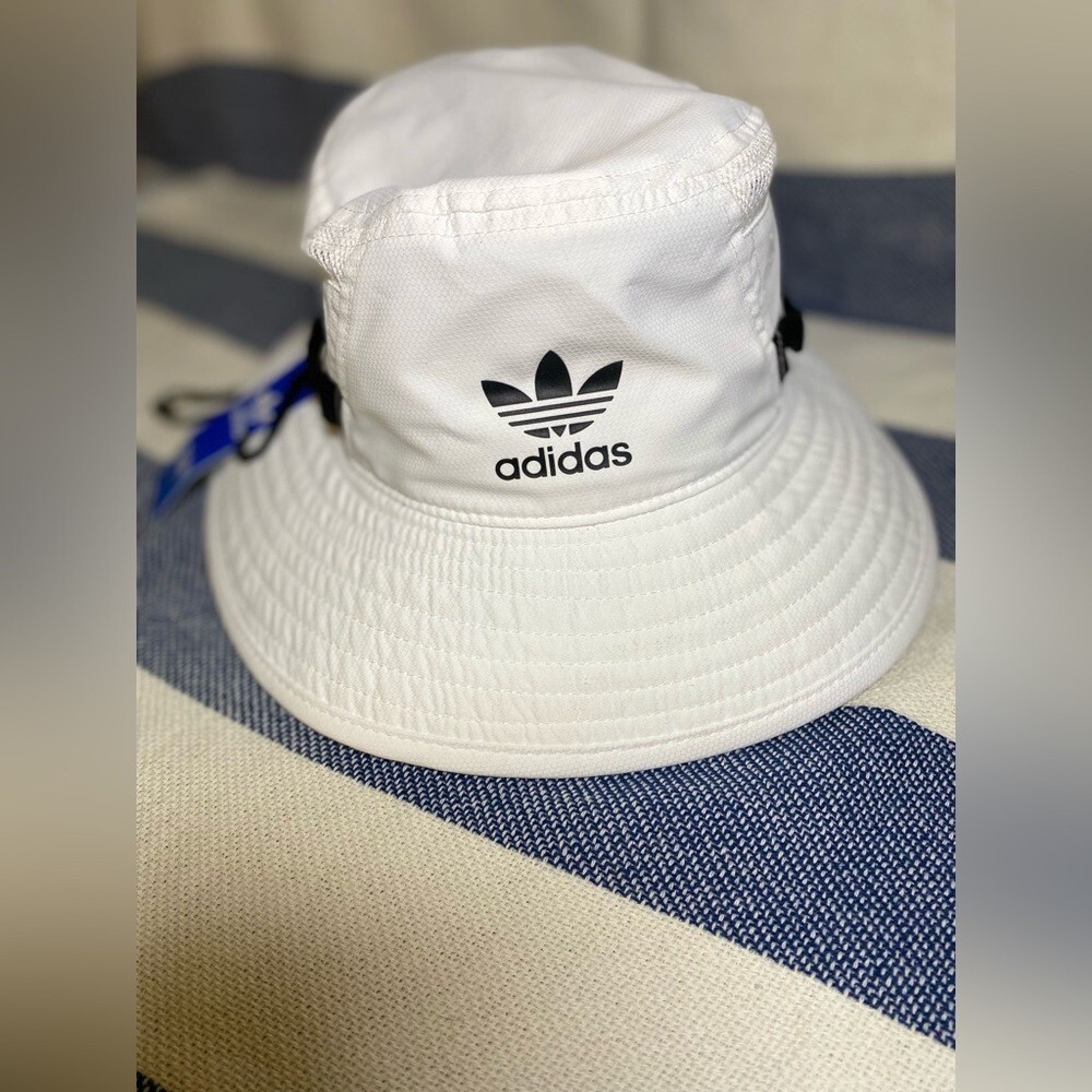 NWT Adidas Victory Bucket Hat White SZ S/M | eBay display picture 2