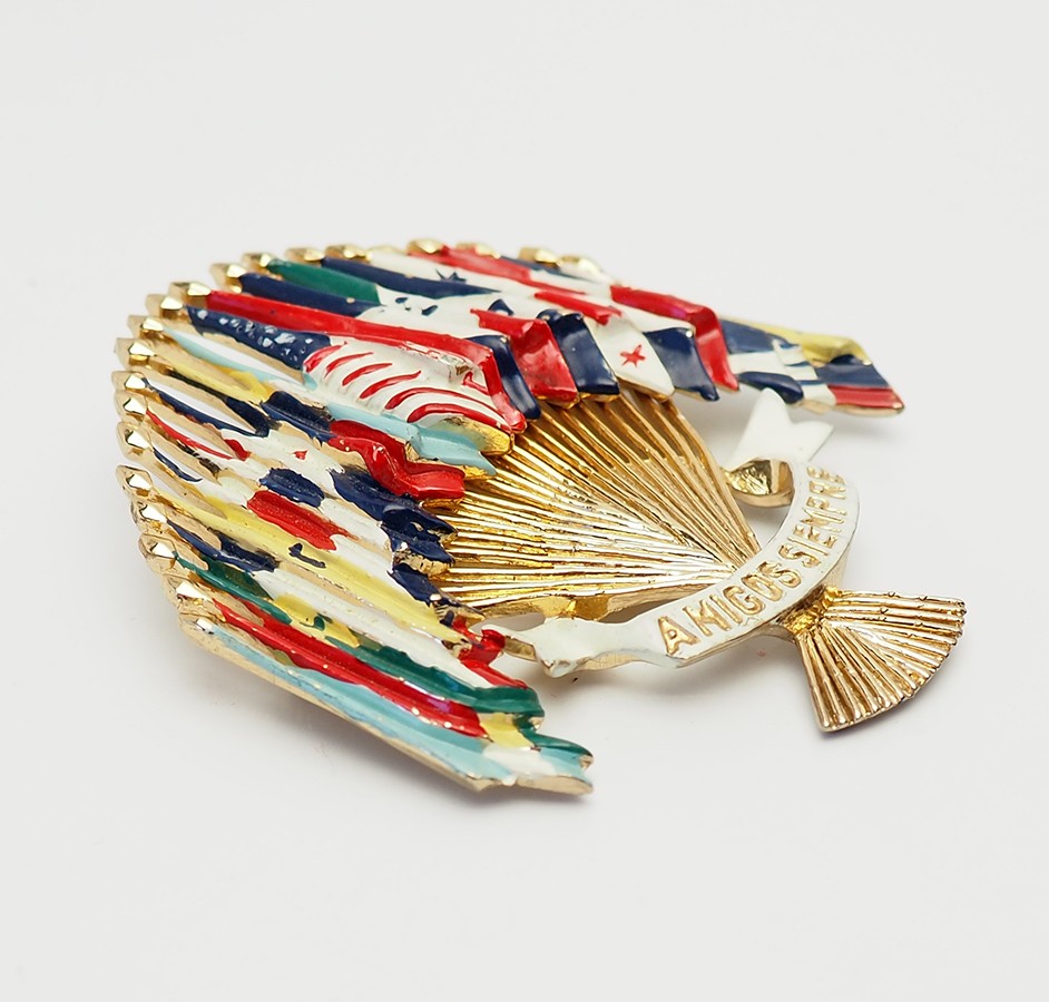 Amigos Siempre gold tone enamel Flags of the Americas vintage pin by Coro View 2