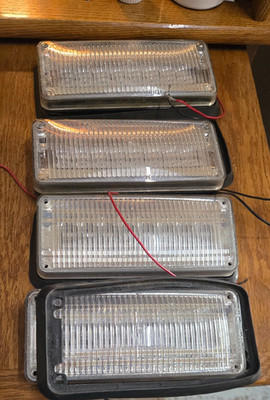 Whelen 700 Series Smart-LED Per each, 4 Available. Includes Rubber Mounting Pad.