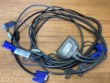 IOGEAR MiniView Micro USB Audio KVM Switch 2 Port 6 foot Cables GCS712U **