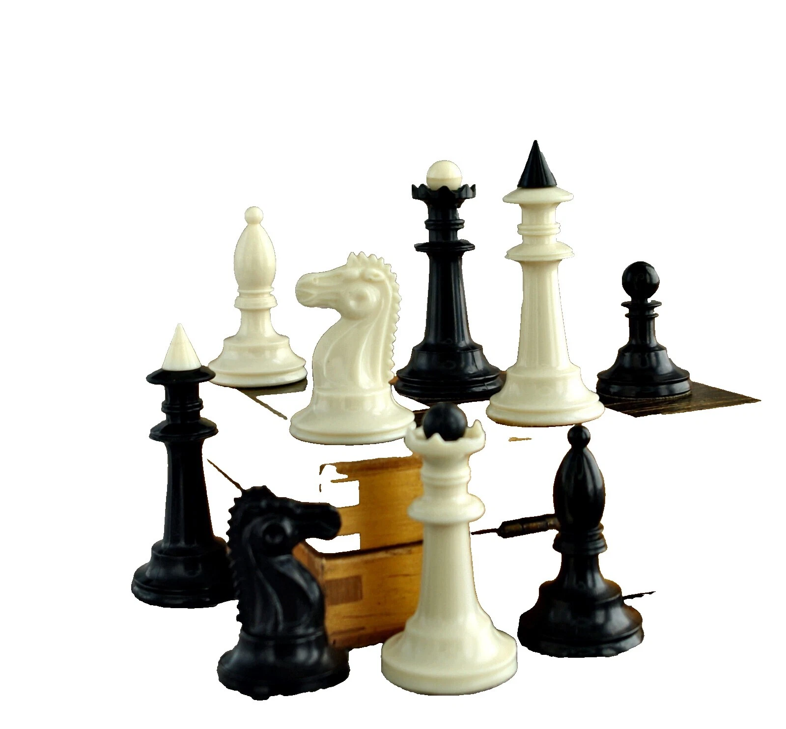 1-2 Years 1970 Vintage Chess