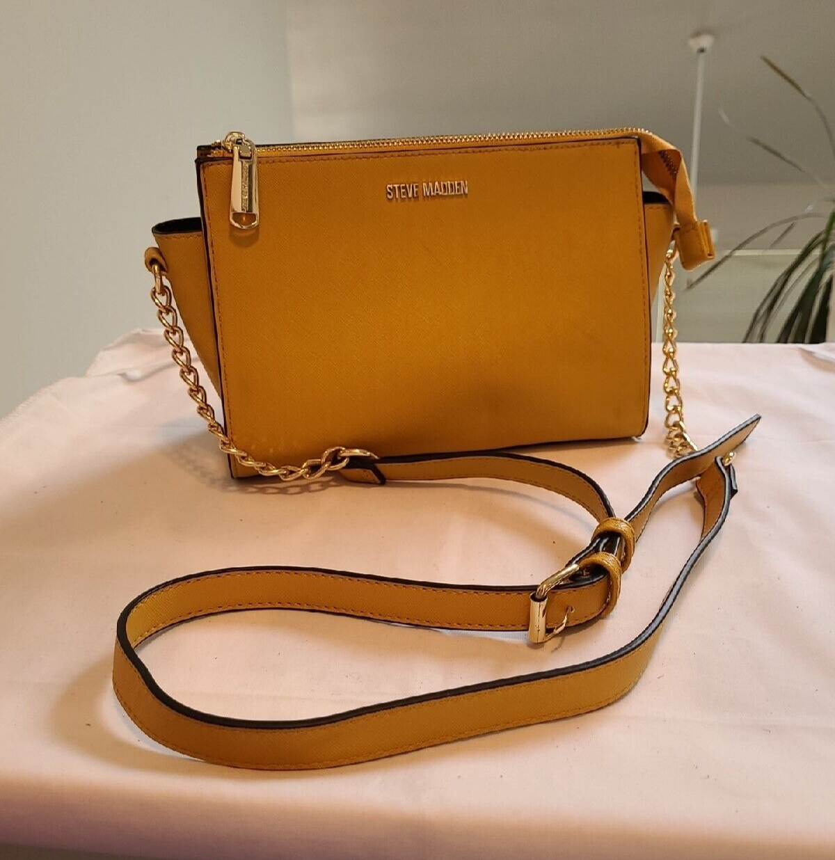 Steve Madden Mustard Yellow Faux Leather Crossbody Bag (28) eBay